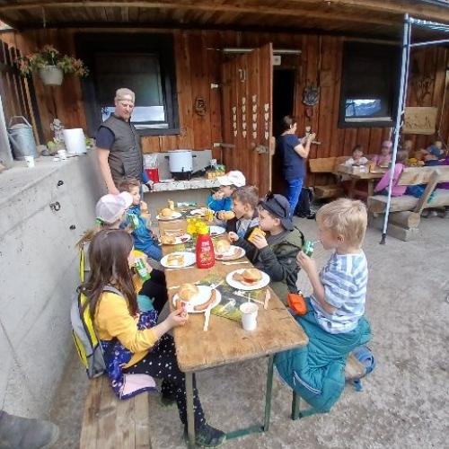 Ein Schultag am Bauernhof